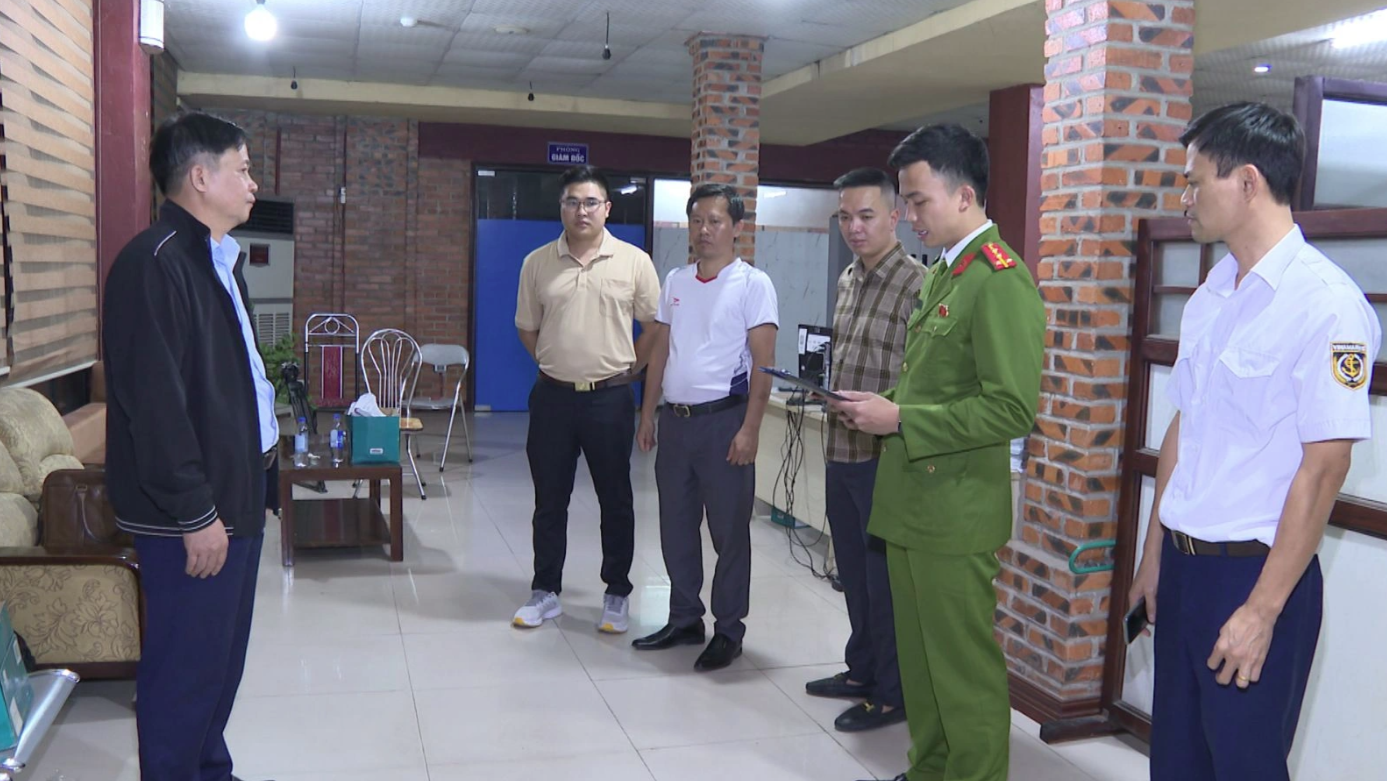 Khởi tố, bắt tạm giam 7 cán bộ Cảng vụ hàng hải Thanh Hóa